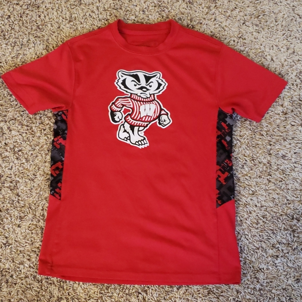 Boys Badgers shirt-Medium